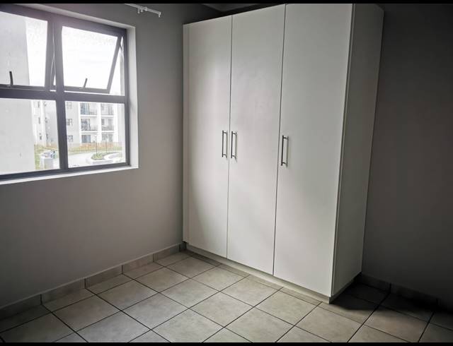 2 BEDROOM APARTMENT TO LET IN PARKLANDS EAST